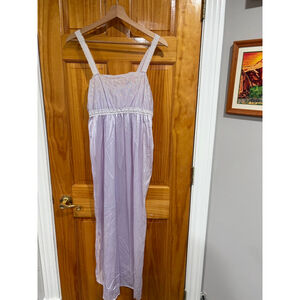 Vintage Style Lavender Nylon Lace Empire Waist Maxi Nightgown Slip Dress Small